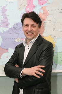 Dyrektor Akademickiego Liceum Ogólnokształcącego najlepszy Dyrektor Akademickiego Liceum Ogólnokształcącego najlepszy