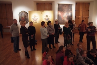 Słuchacze UTW w Muzeum Miedzi na spotkaniu ze sztuką